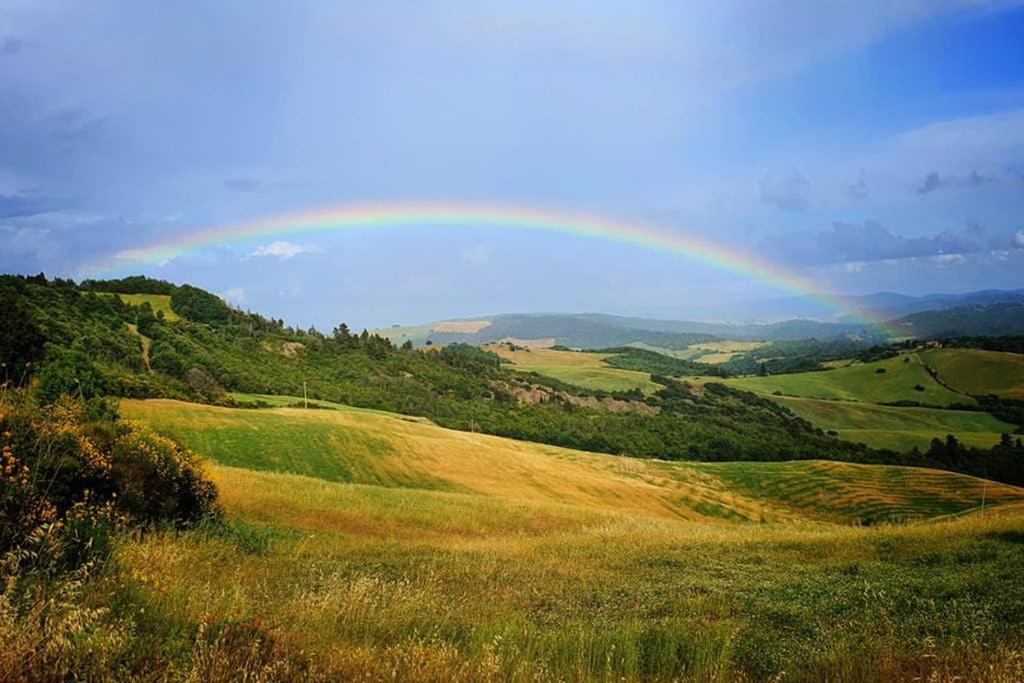 Appartamento Il Nido Volterra Exterior photo